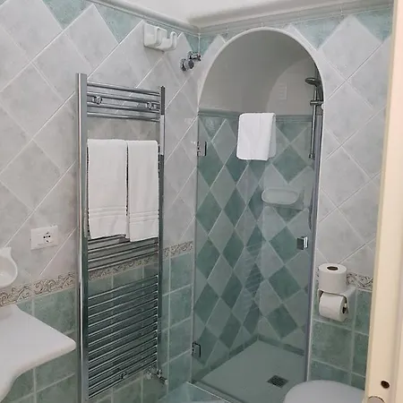 Konukevi Loreta Forio di Ischia